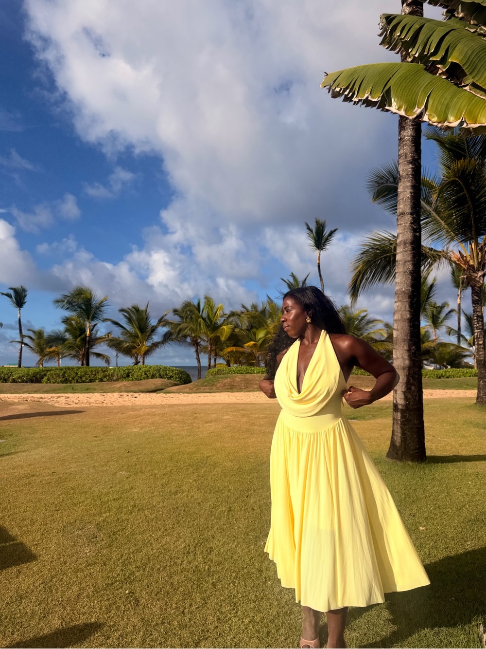 Elegant Yellow Halter Midi Dress